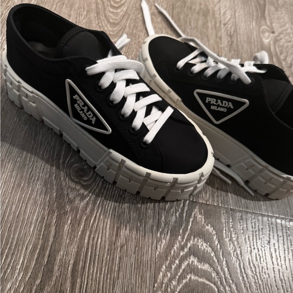 PRADA Double Wheel Re-Nylon gabardine sneakers - Picture 3 of 8